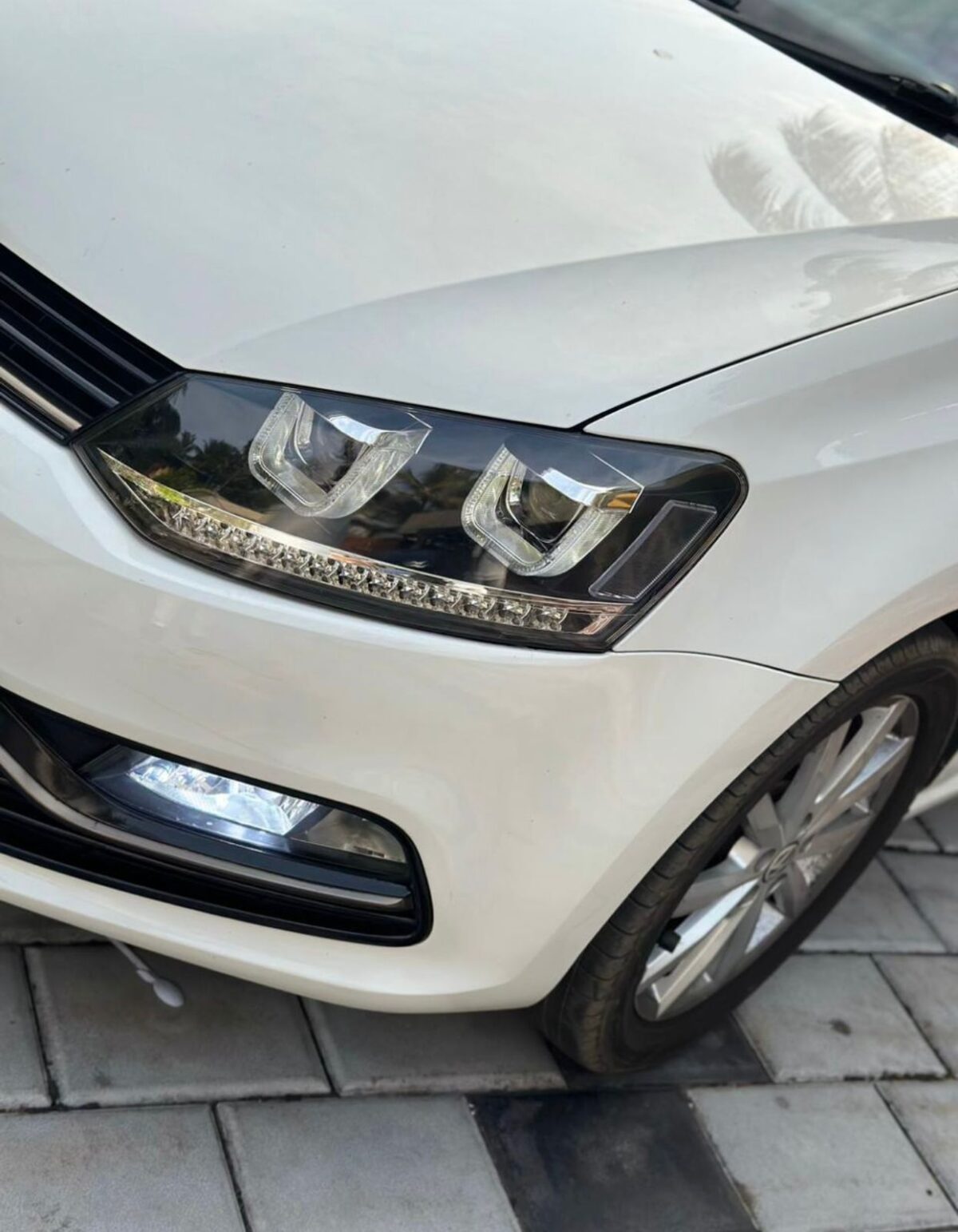 Polo UU Headlights - Image 1