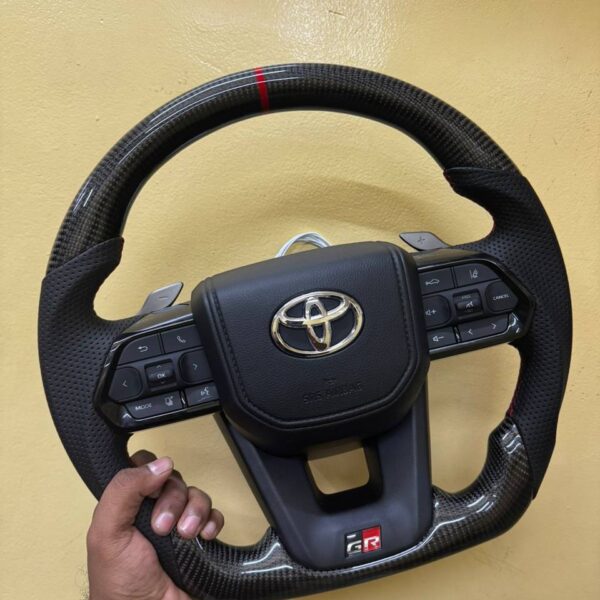 Carbon Fiber Steering Wheel For Crysta, Fortuner, Hilux, Innova  With Paddle Shifter Original Carbon Fiber